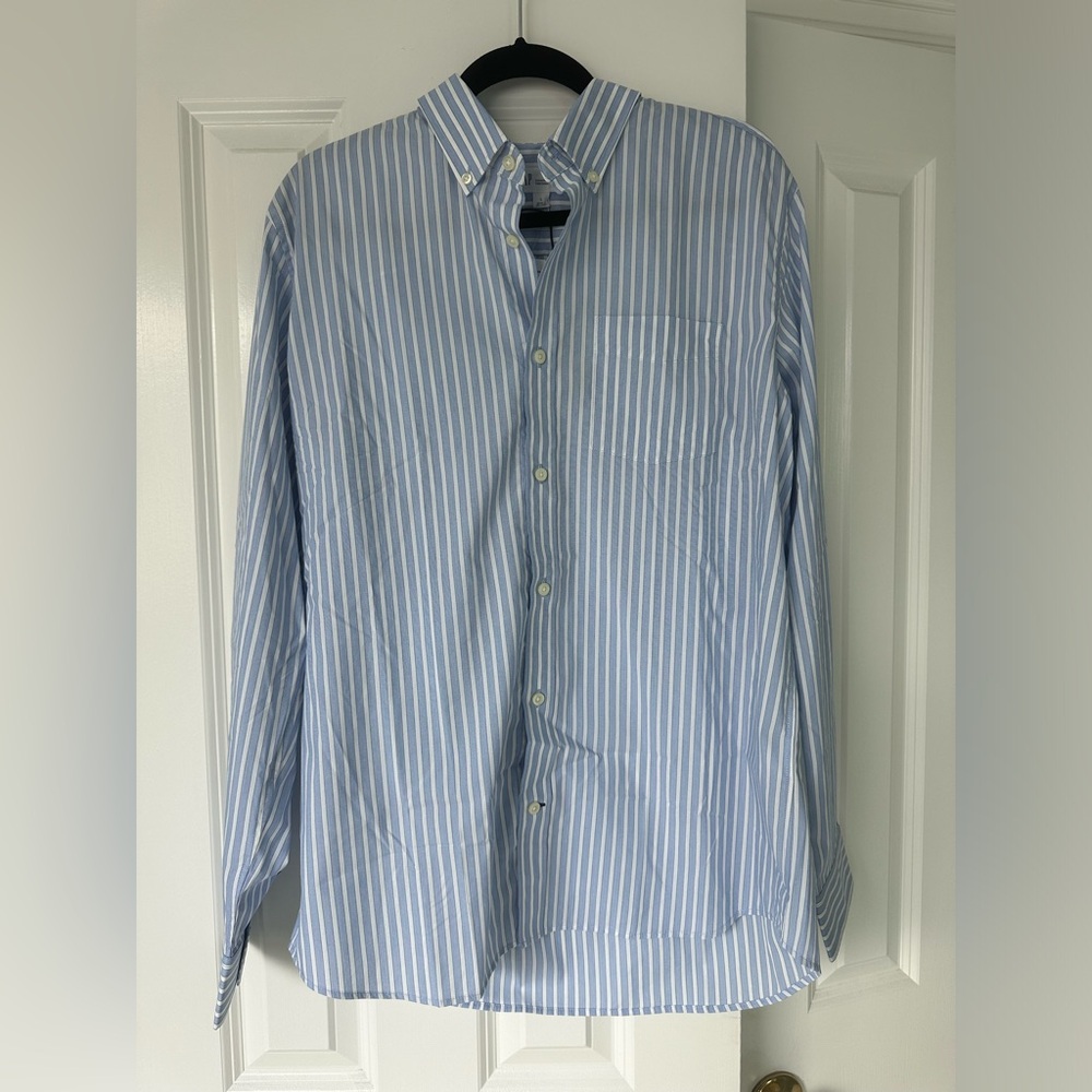 NWT men’s large Gap shirt